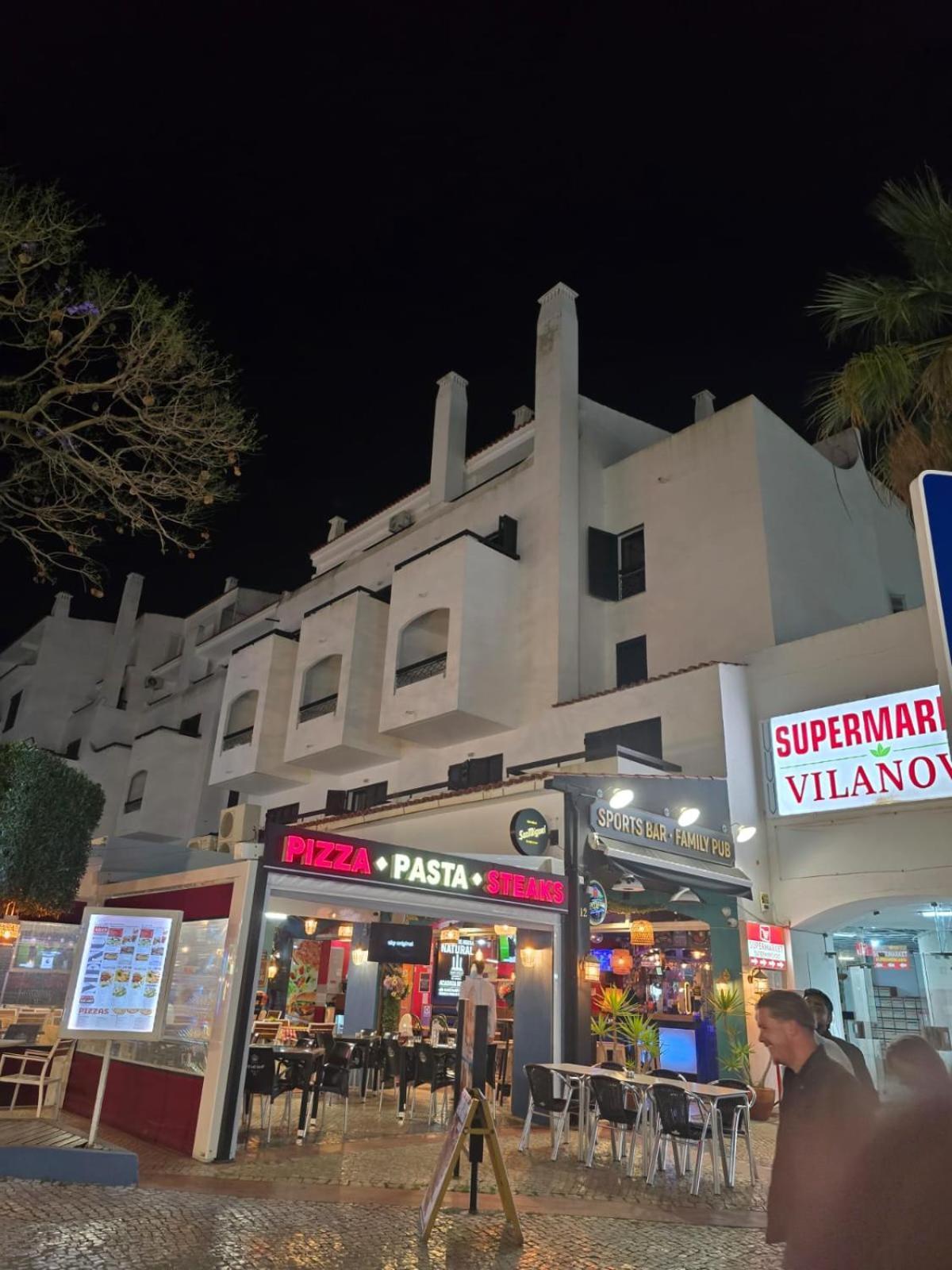 Studio Rua Dos Bares Em Albufeira Bagian luar foto