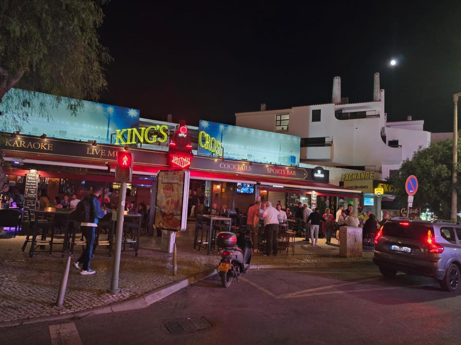 Studio Rua Dos Bares Em Albufeira Bagian luar foto